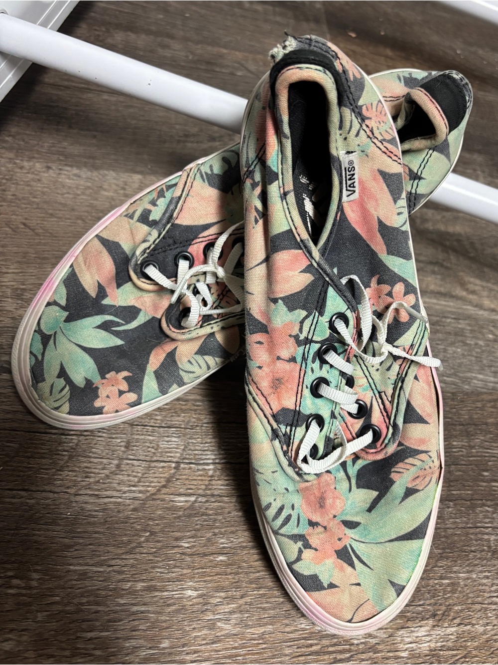 Vans Retro Floral Canvas Low-Top Sneakers — Black, Pink, Green